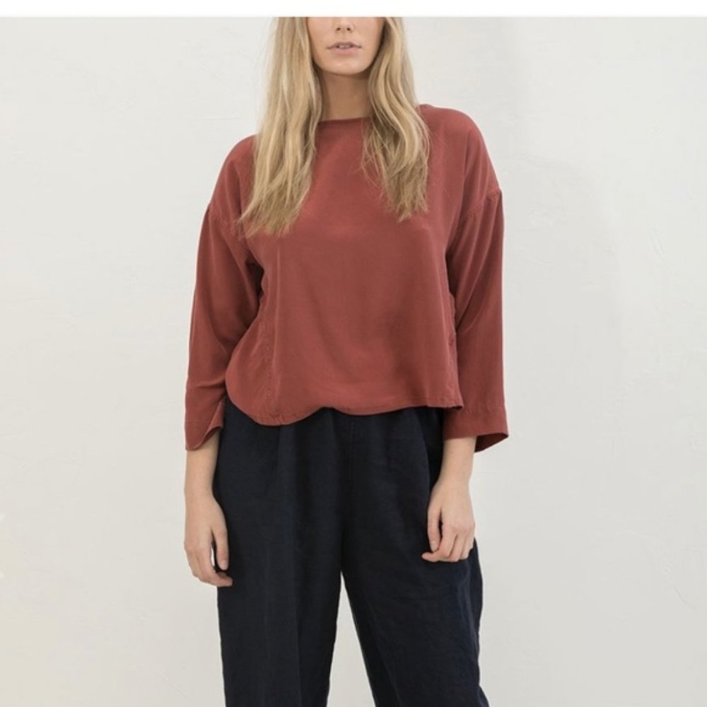 Elizabeth Suzann Parabola Top in Rust Silk - Size Small